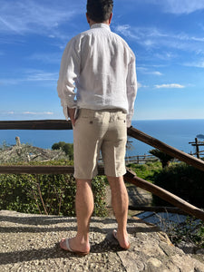 Pantaloni corti in lino beige